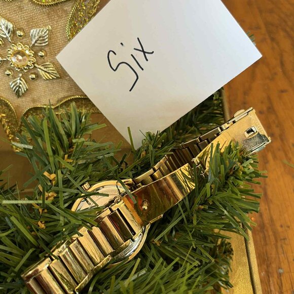 MICHAEL KORS KERRY WOMAN'S WATCH W/RHINESTONES - Picture 3 of 3